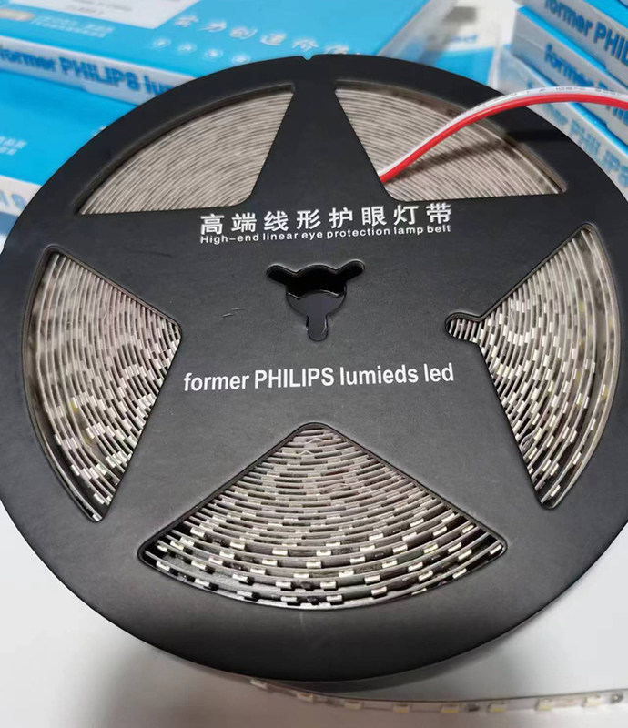 Lâmpadas LED ecológicas em branco fresco CCT 6000K 6500K Peso de estoque pronto 0,18 kg