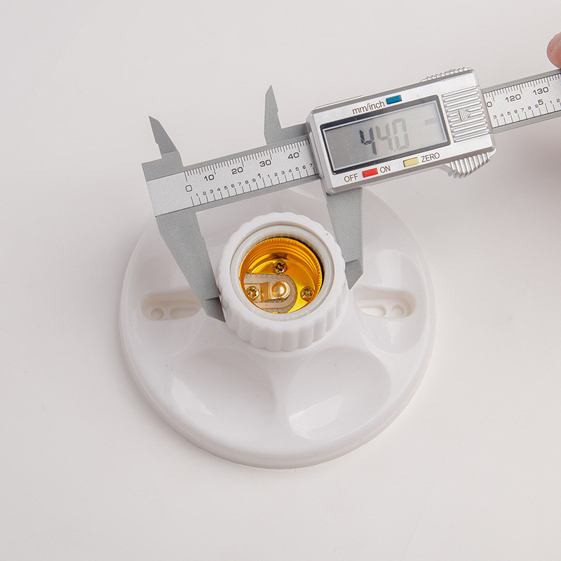 Porta-lâmpadas tipo E27 de estilo parafuso com tensão nominal de 220 V